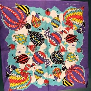 Hot air balloons scarf